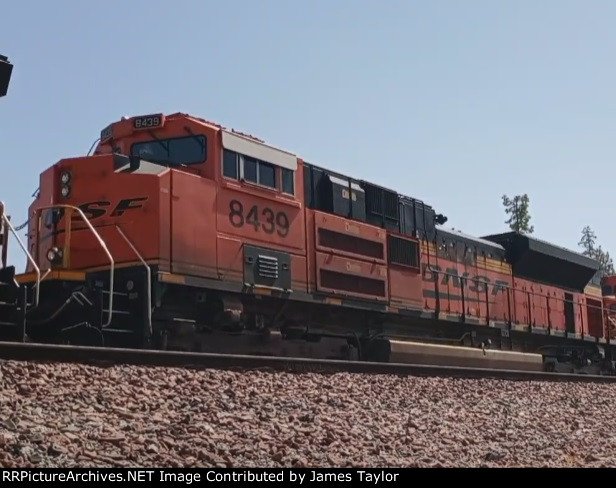 BNSF 8439